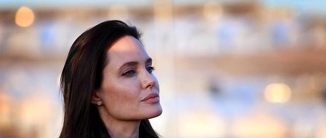 angelinajolie2ffad.jpg