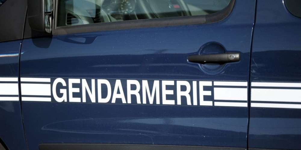 Une femme et ses jumeaux retrouvés morts chez eux, après un accident de voiture du père
