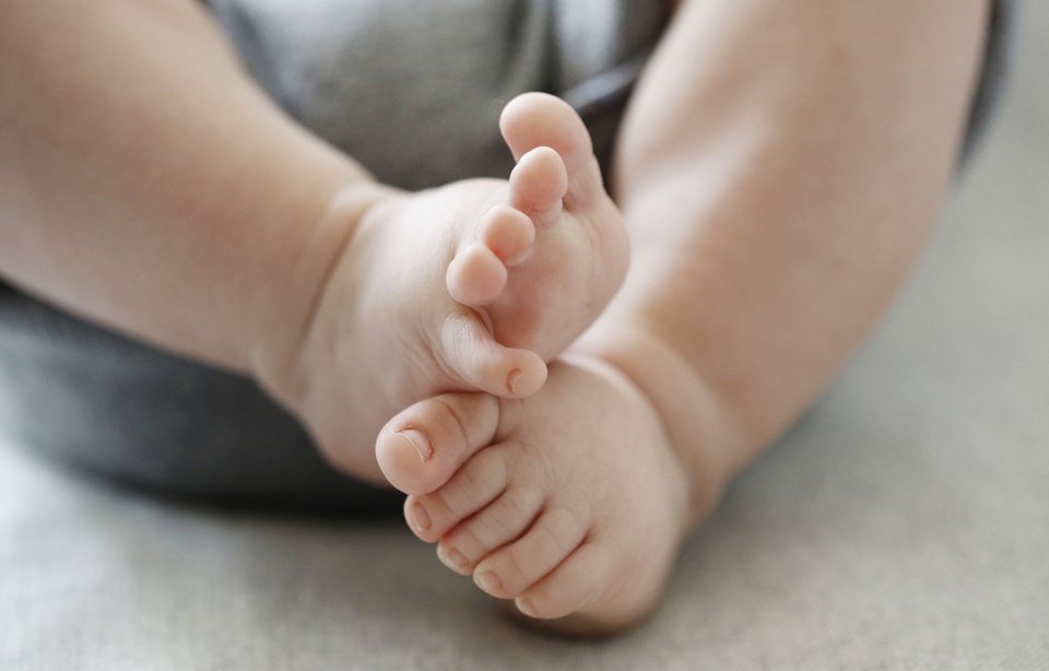 Ille-et-Vilaine: Les pompiers sauvent un bébé accidentellement enfermé dans une voiture en plein soleil